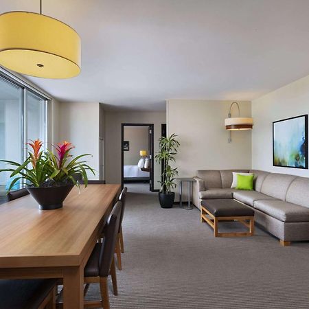 Hyatt Place Greensboro Downtown Екстер'єр фото