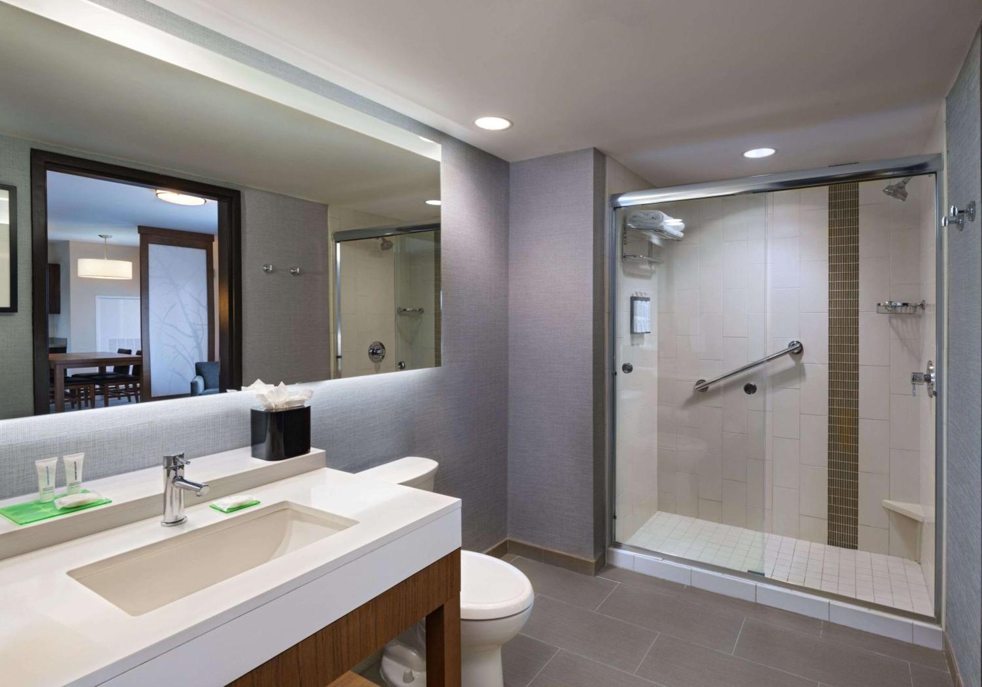 Hyatt Place Greensboro Downtown Екстер'єр фото