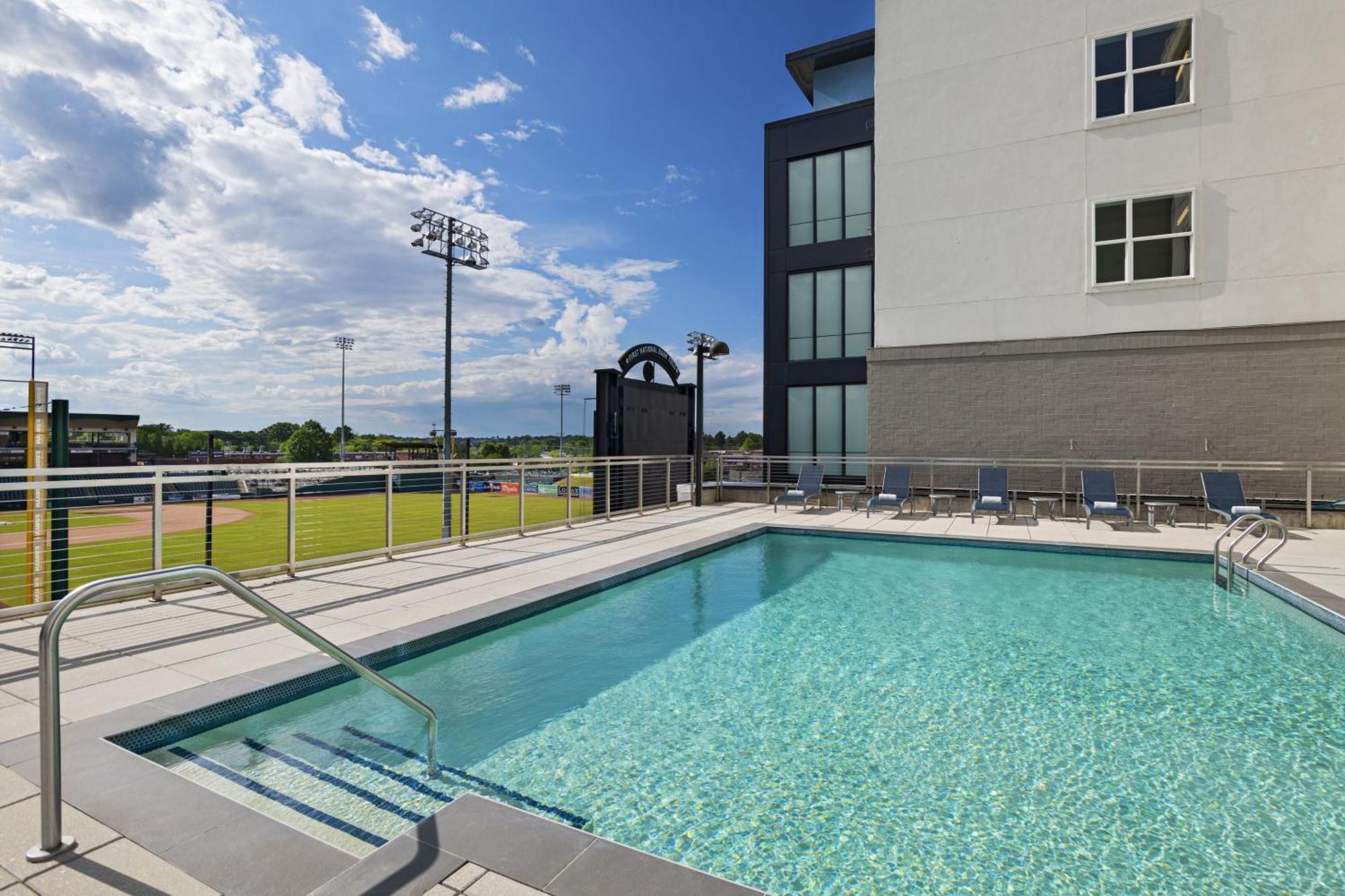 Hyatt Place Greensboro Downtown Екстер'єр фото