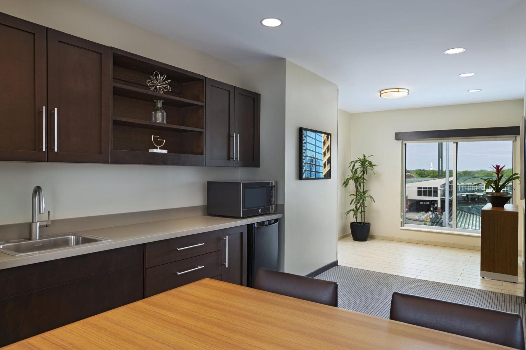 Hyatt Place Greensboro Downtown Екстер'єр фото