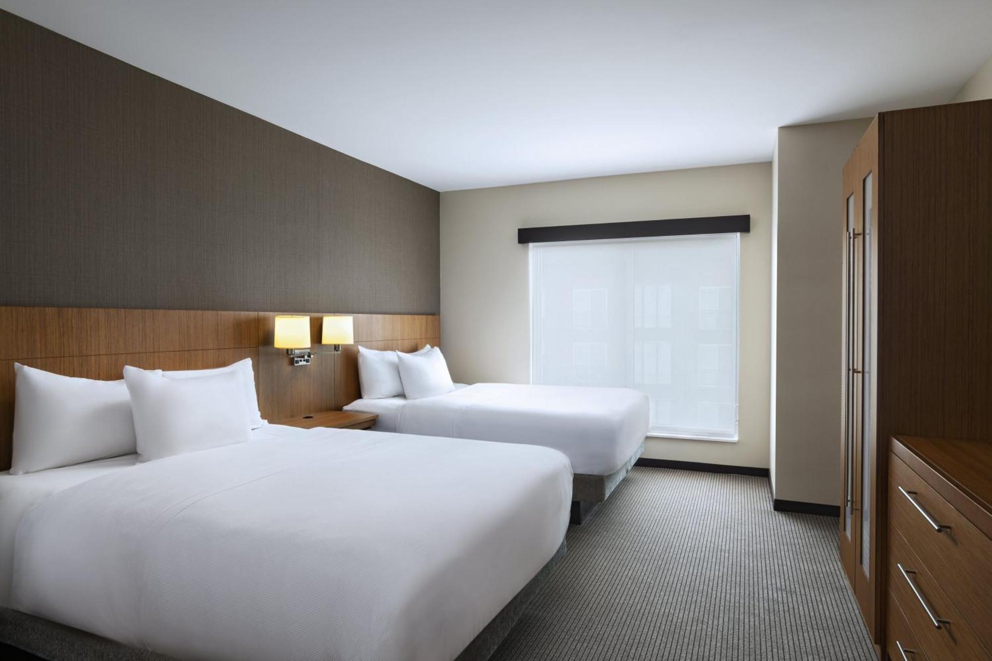 Hyatt Place Greensboro Downtown Екстер'єр фото