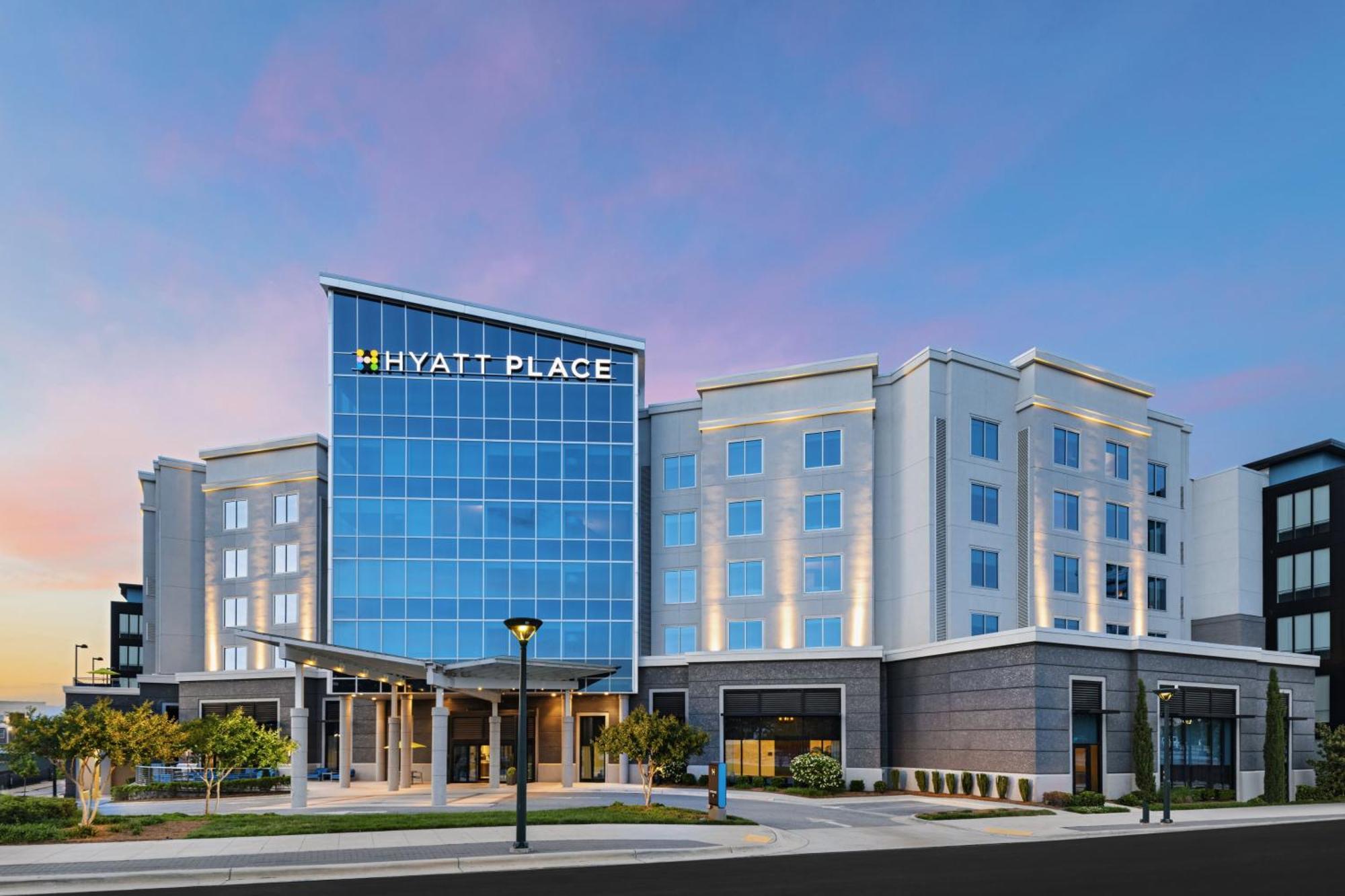 Hyatt Place Greensboro Downtown Екстер'єр фото